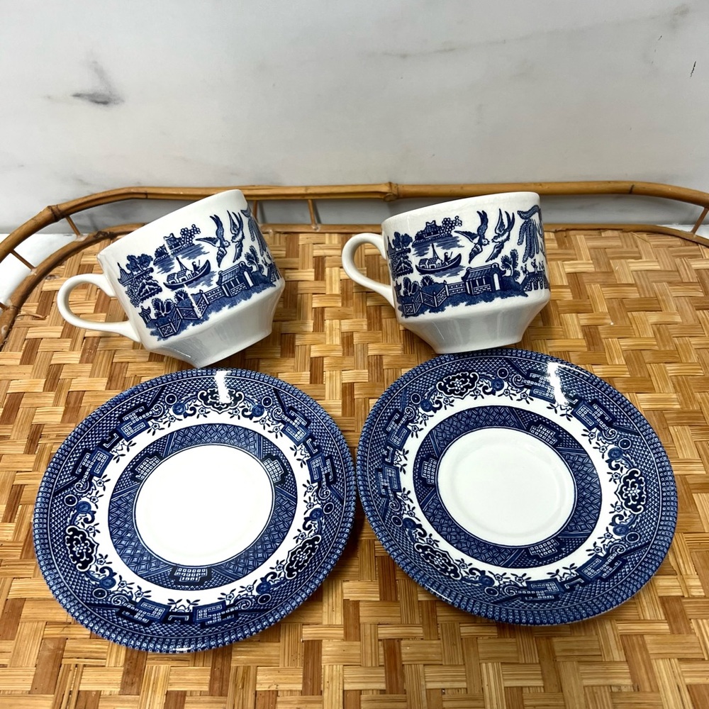 Blue willow cups saucers England Churchill replacement decor